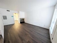 Building Photo - 3827 N Harvard Ave