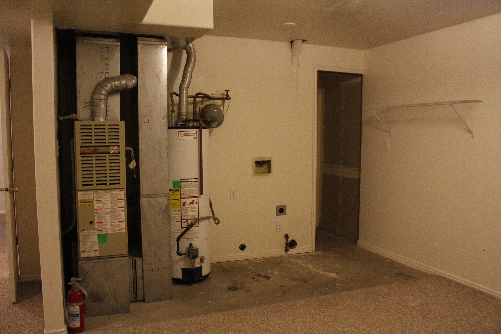 Washer/dryer hookups - 4616 N Tumbleweed Dr