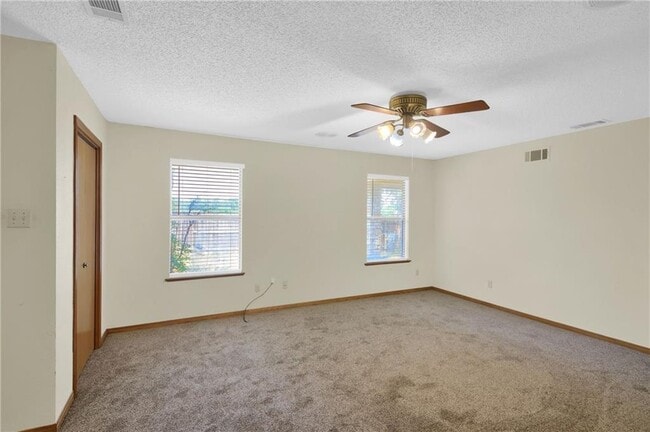 Building Photo - 16029 Dessau Rd