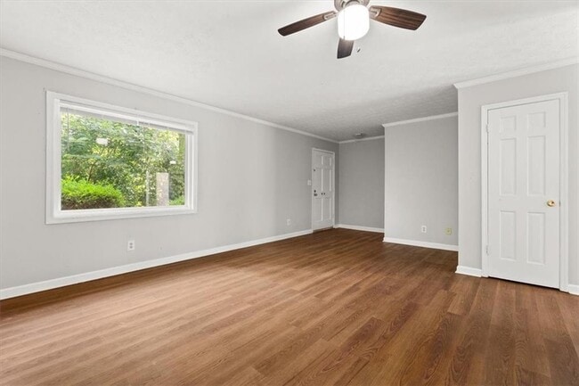 Building Photo - 360 Winding River Dr