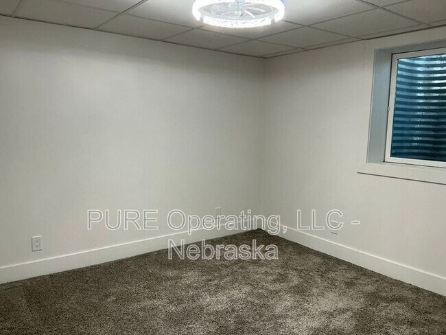 Building Photo - 316 N 13th St