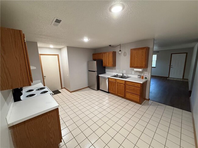Building Photo - 4310 Nightingale Ln