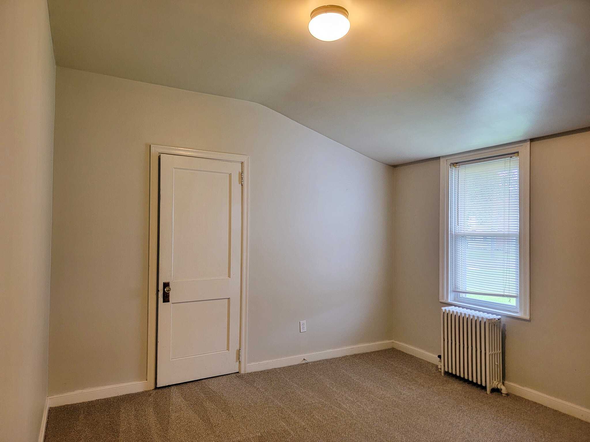Building Photo - 10 N Farmersville Rd