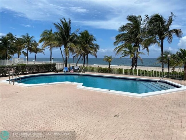 Building Photo - 1010 S Ocean Blvd
