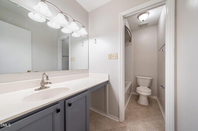 Building Photo - 6553 New Market Way