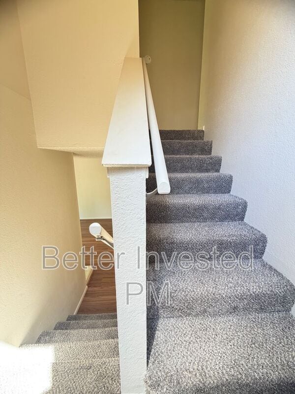 Building Photo - 2808 Tachevah Dr