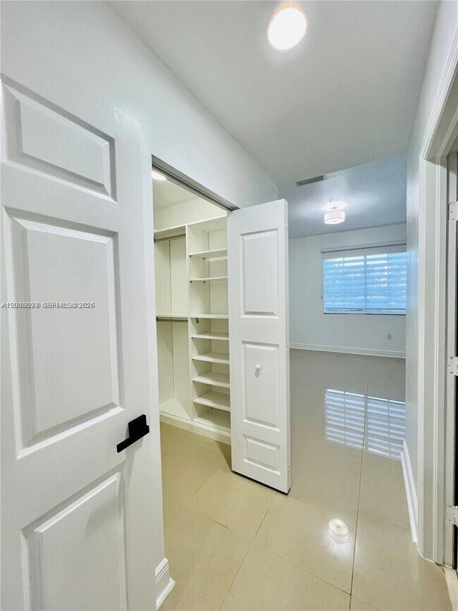 Building Photo - 12430 SW 50th St