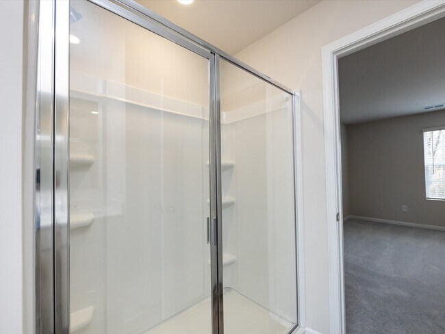 Building Photo - 1048 Old Trade St