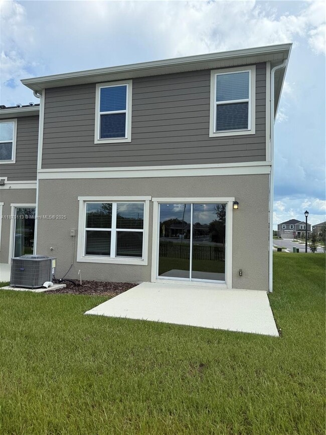 Building Photo - 410 Sequoia Dr