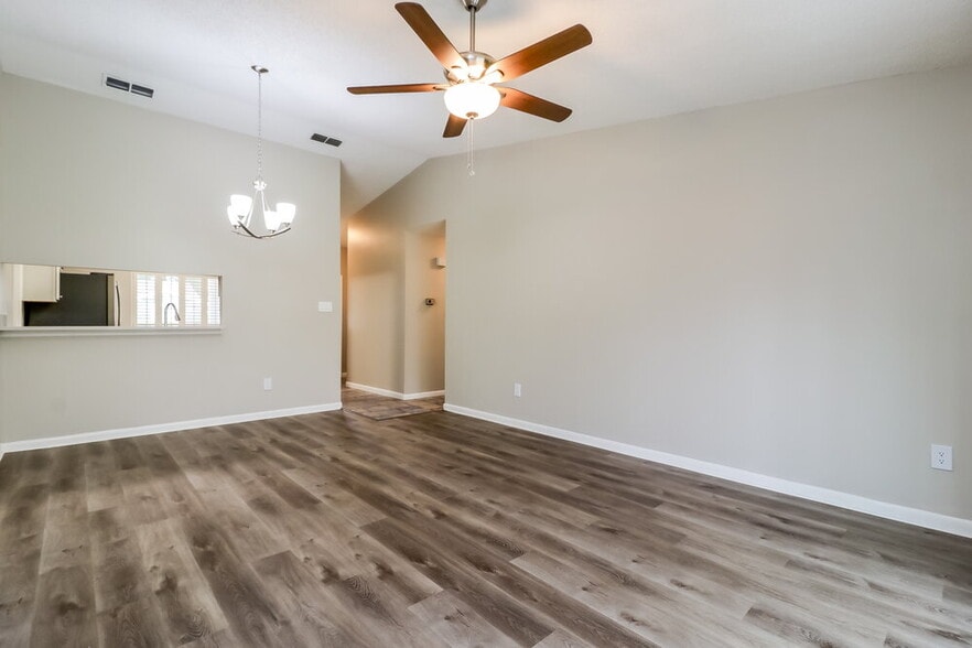 Building Photo - 1717 Cinnabar Ct