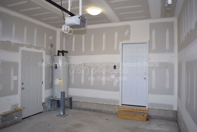 Building Photo - 1 Worden Pl