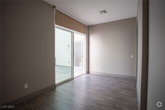 Building Photo - 2775 W Pebble Rd