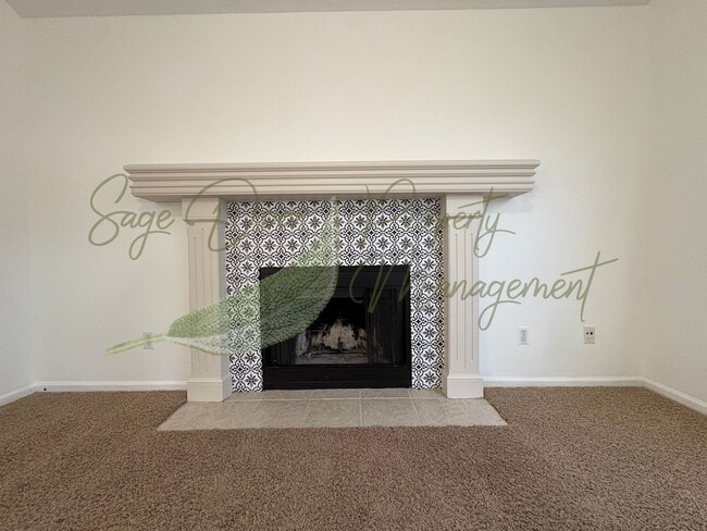 Building Photo - BEAUTIFUL BLUE SPRINGS HOME!!!