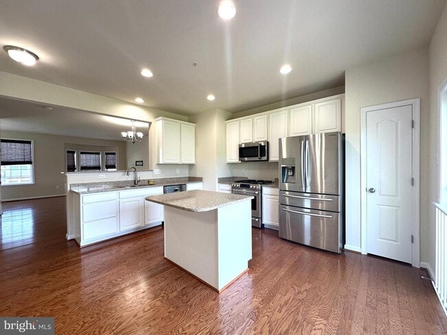 Building Photo - 10373 Lantern Ln