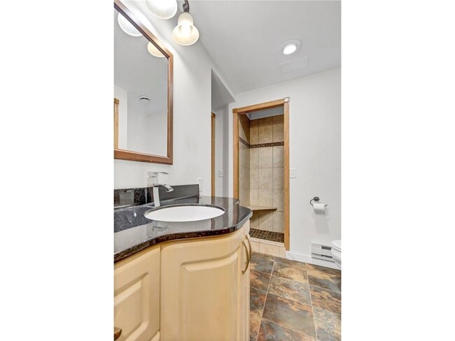 Building Photo - 1209 Lewis Ave SW