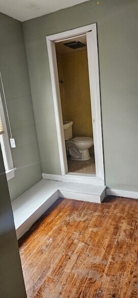 Building Photo - 305 E Main St