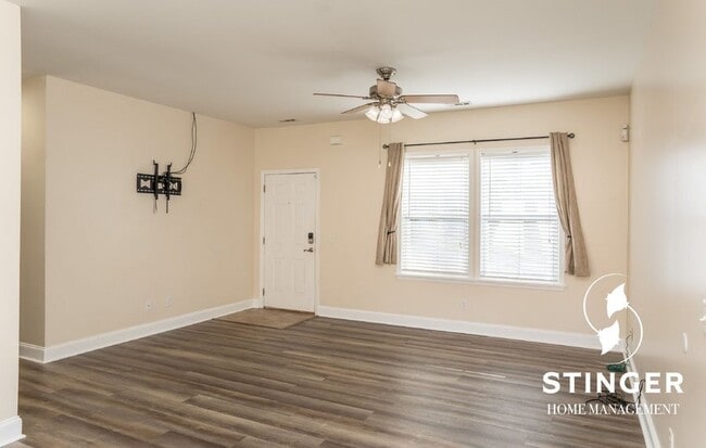 Building Photo - 28 Spearmint Cir