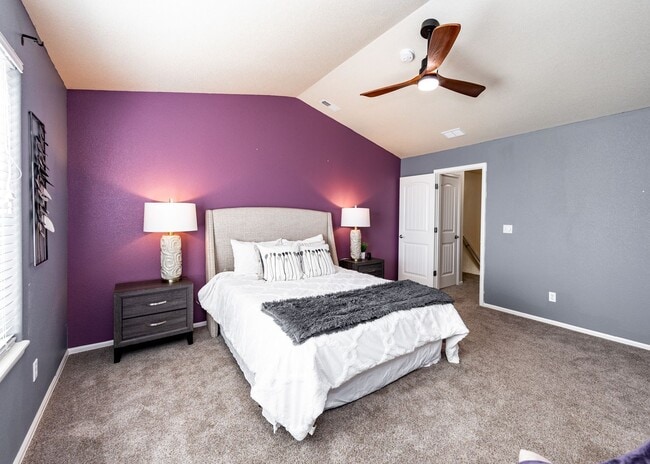 Building Photo - Cute End Unit 3 Bedroom Townhome in Lorson Ranch Next to Open Space