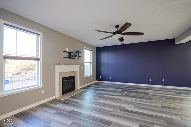 Building Photo - 5764 Bluff View Ln