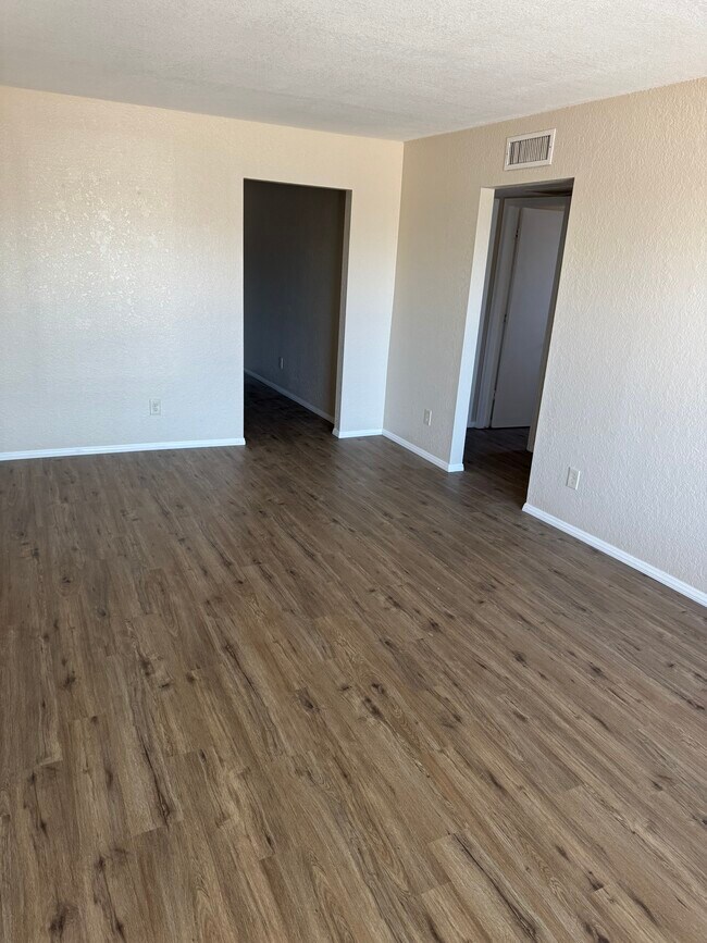 Building Photo - 4612 E Camino St