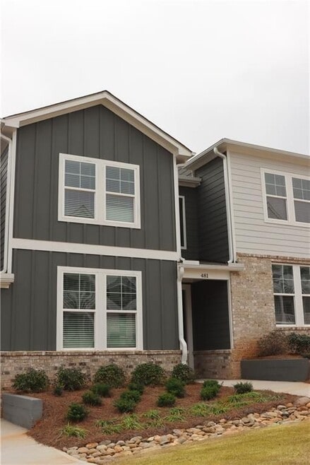 Building Photo - 481 Crown Dr