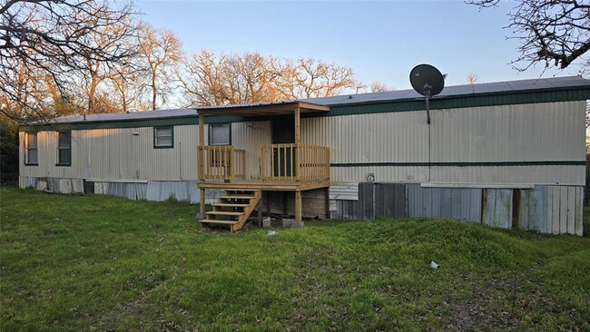 Building Photo - 8315 Burleson Manor Rd