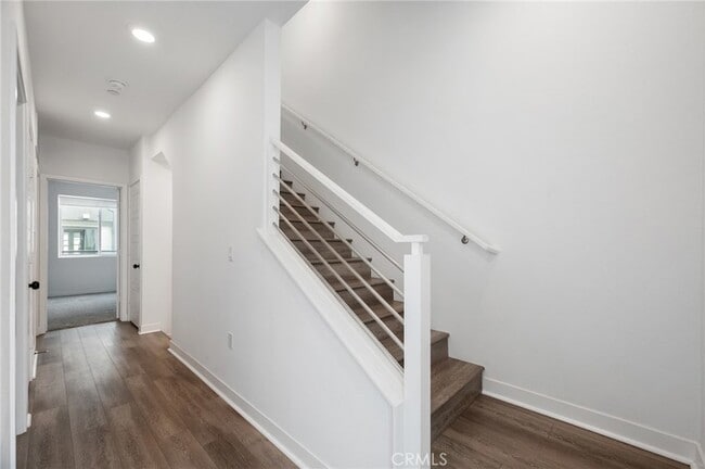 Building Photo - 279 Dockside Ln