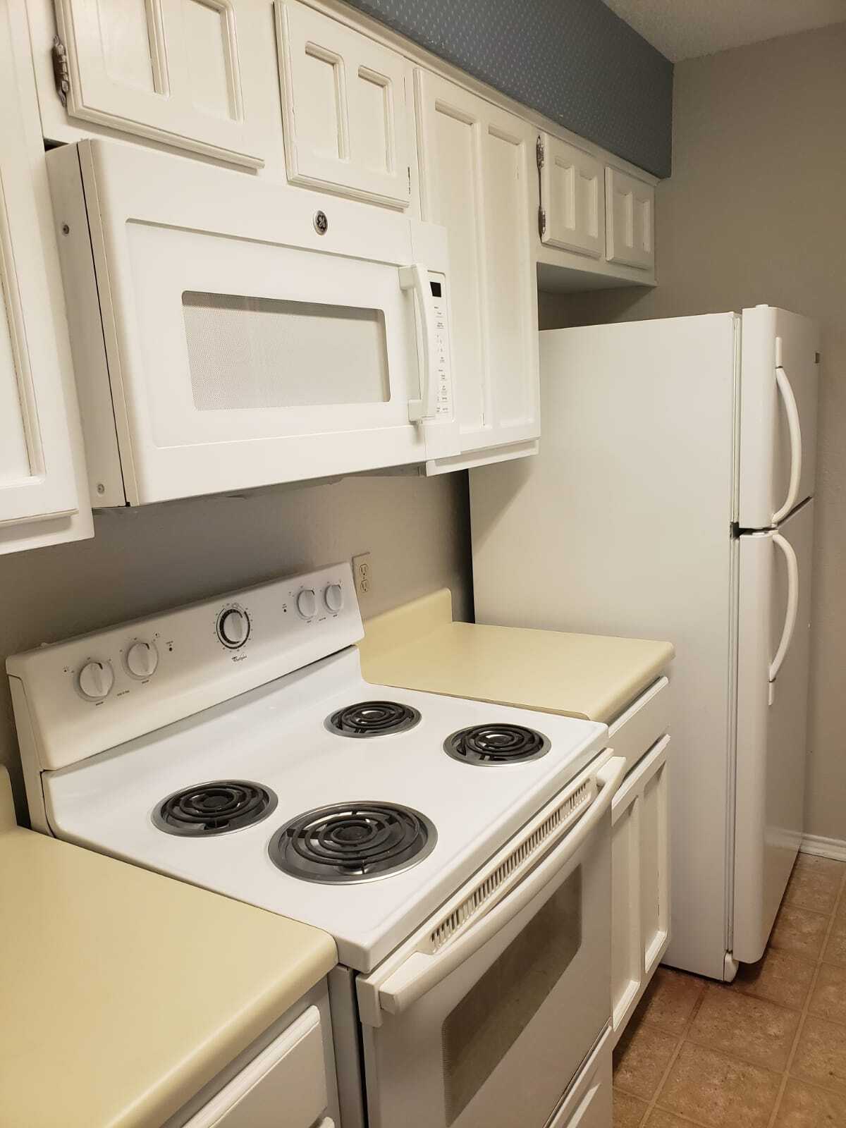 Kitchen - 1202 Thorpe Ln