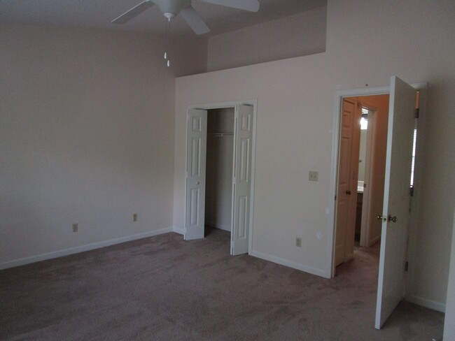 Building Photo - 640 Archdale Dr