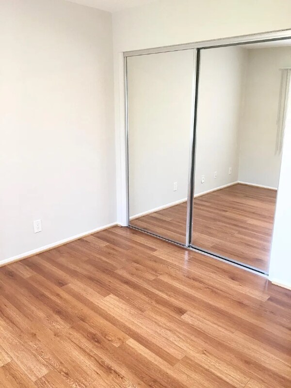 Building Photo - 636 E Verdugo Ave