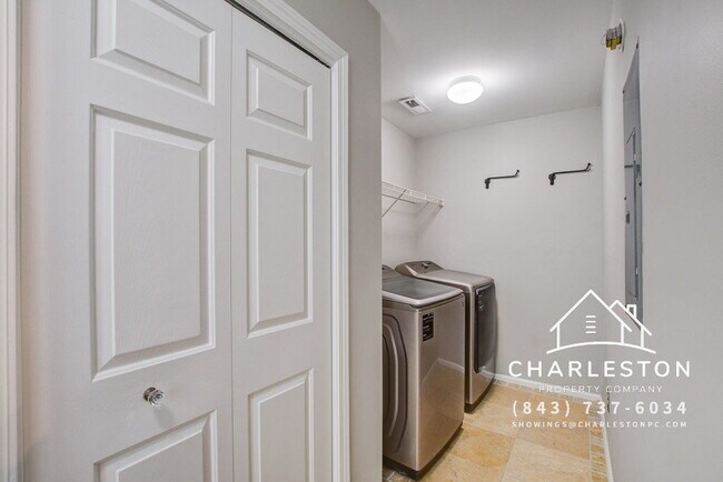 Building Photo - 202 Seneca River Dr
