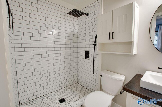 Building Photo - 143 Rebecca Pines Dr