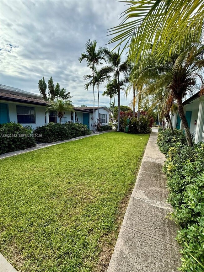 Building Photo - 3210 Canal Dr
