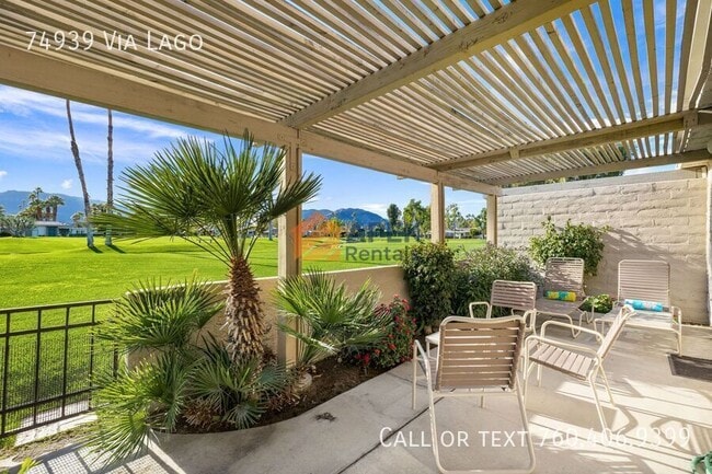 Building Photo - 74939 Vía Lago