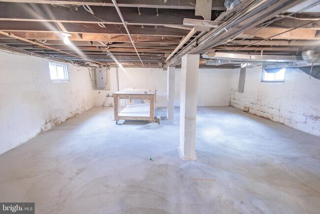 Building Photo - 11 Sewell St