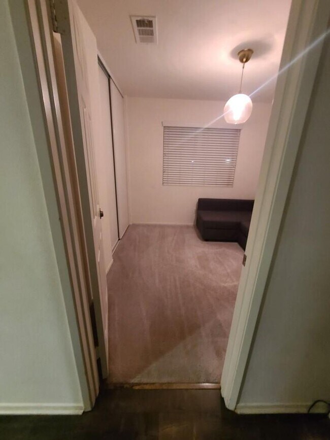 Building Photo - Beaumont 4 bedroom home ($0 monthly electric bill)