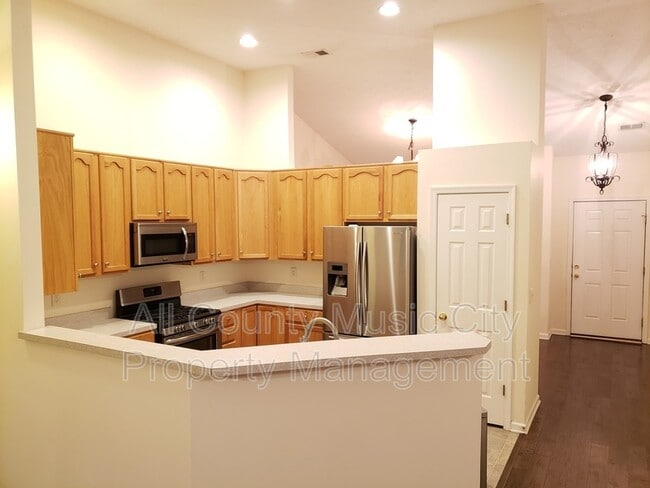 Building Photo - 905 Weatherside Ct