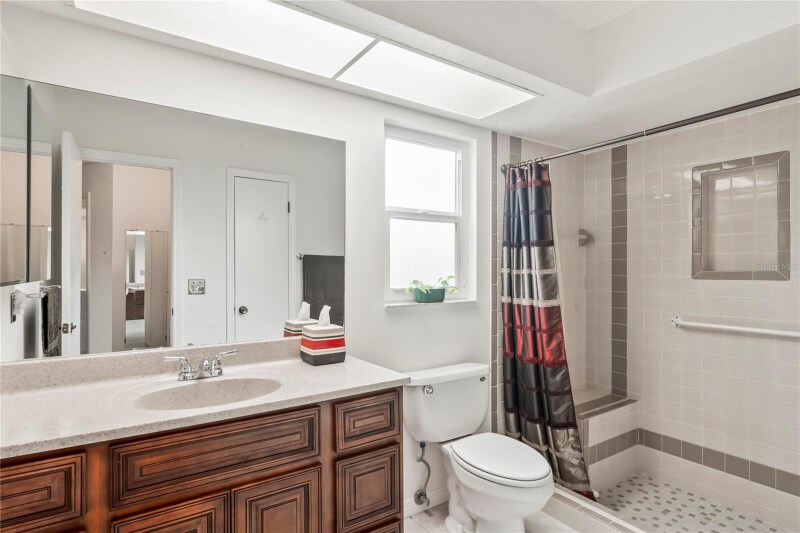 Building Photo - 8621 Bridgewater Dr