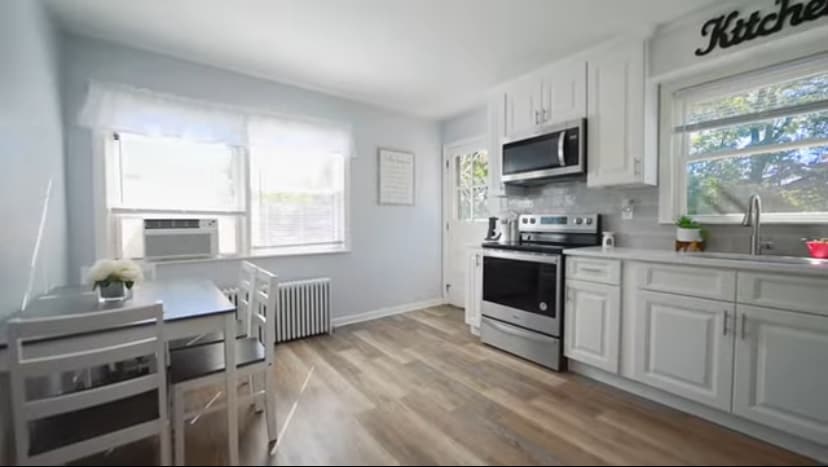 Building Photo - 611 Frost Rd