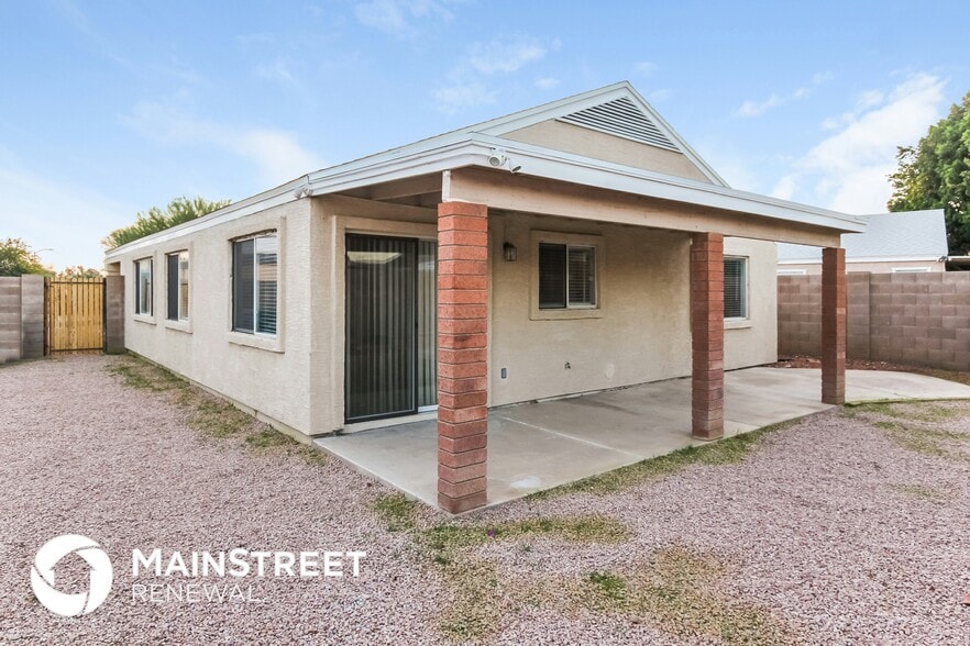 Building Photo - 2806 W Campo Bello Dr