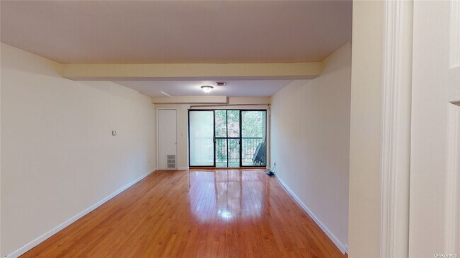 Building Photo - 110-19 72nd Rd