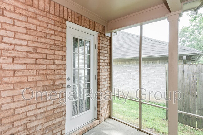 Building Photo - 177 Springdale Dr