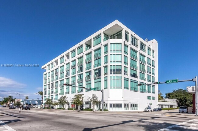 Primary Photo - 8101 Biscayne Blvd