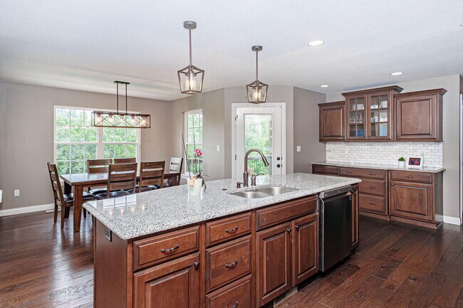 Building Photo - 3702 Timber Run Dr