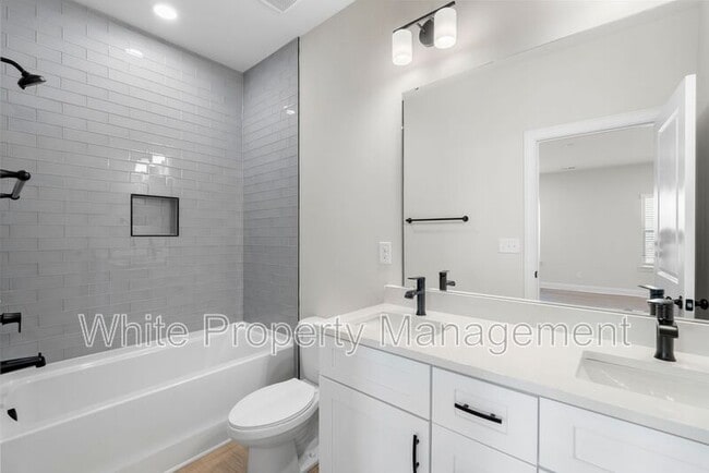 Building Photo - 7805 Shadow Lawn Rd