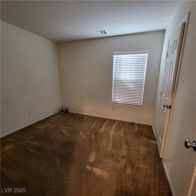 Building Photo - 9282 Keystone Ridge Ave