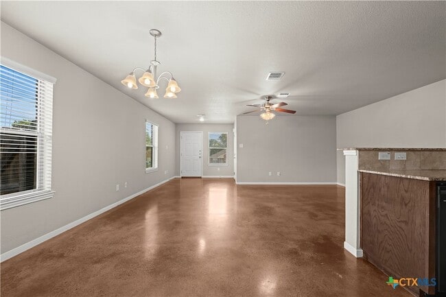 Building Photo - 2204 Indian Trail