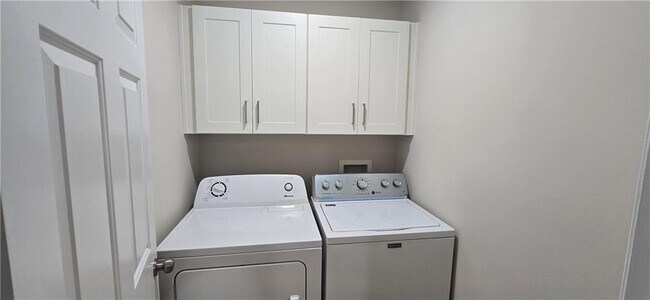 Building Photo - 2424 Elkhorn Ter