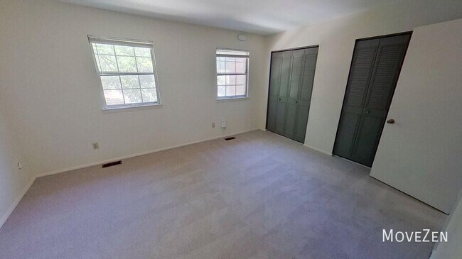 Building Photo - 5805 Nottoway Ct