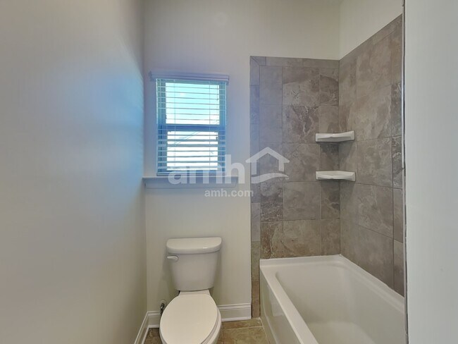 Building Photo - 1206 Brooksland Pl